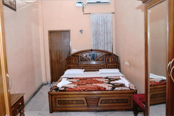 Hotel Soorya Heritage Inn بونديتْشيري المظهر الخارجي الصورة