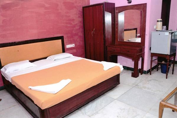 Hotel Soorya Heritage Inn بونديتْشيري المظهر الخارجي الصورة